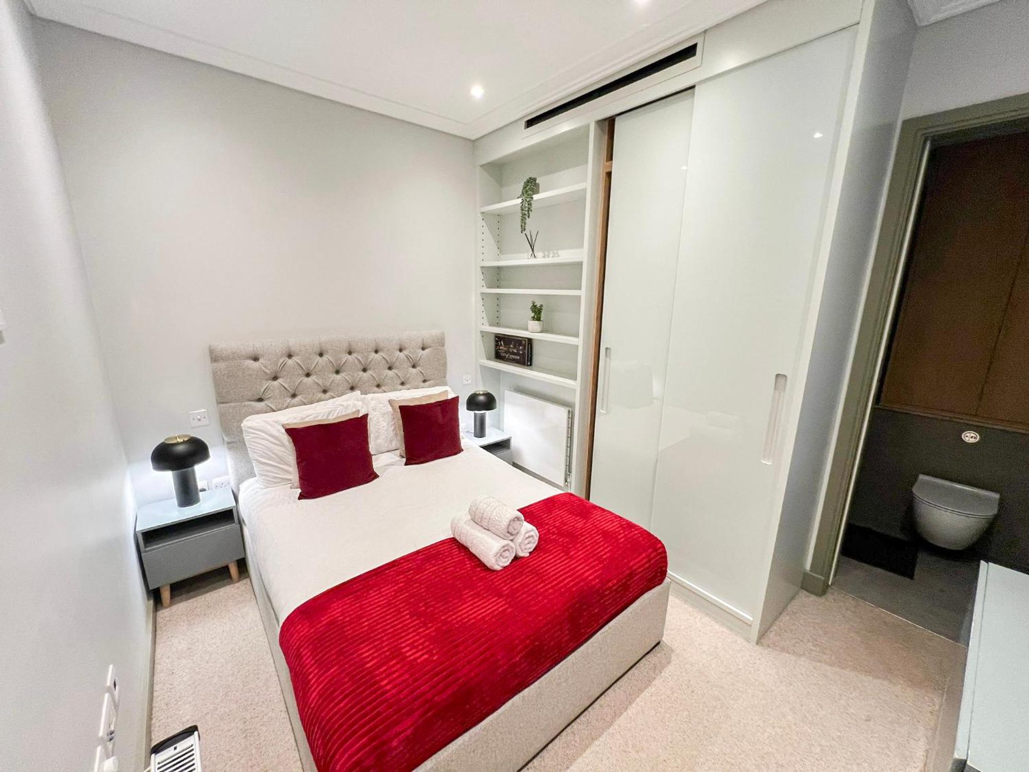 Posh 3 Bedroom Flat With Terrace And Indoor Fireplace In Mayfair, Near Hyde Park Λονδίνο Εξωτερικό φωτογραφία
