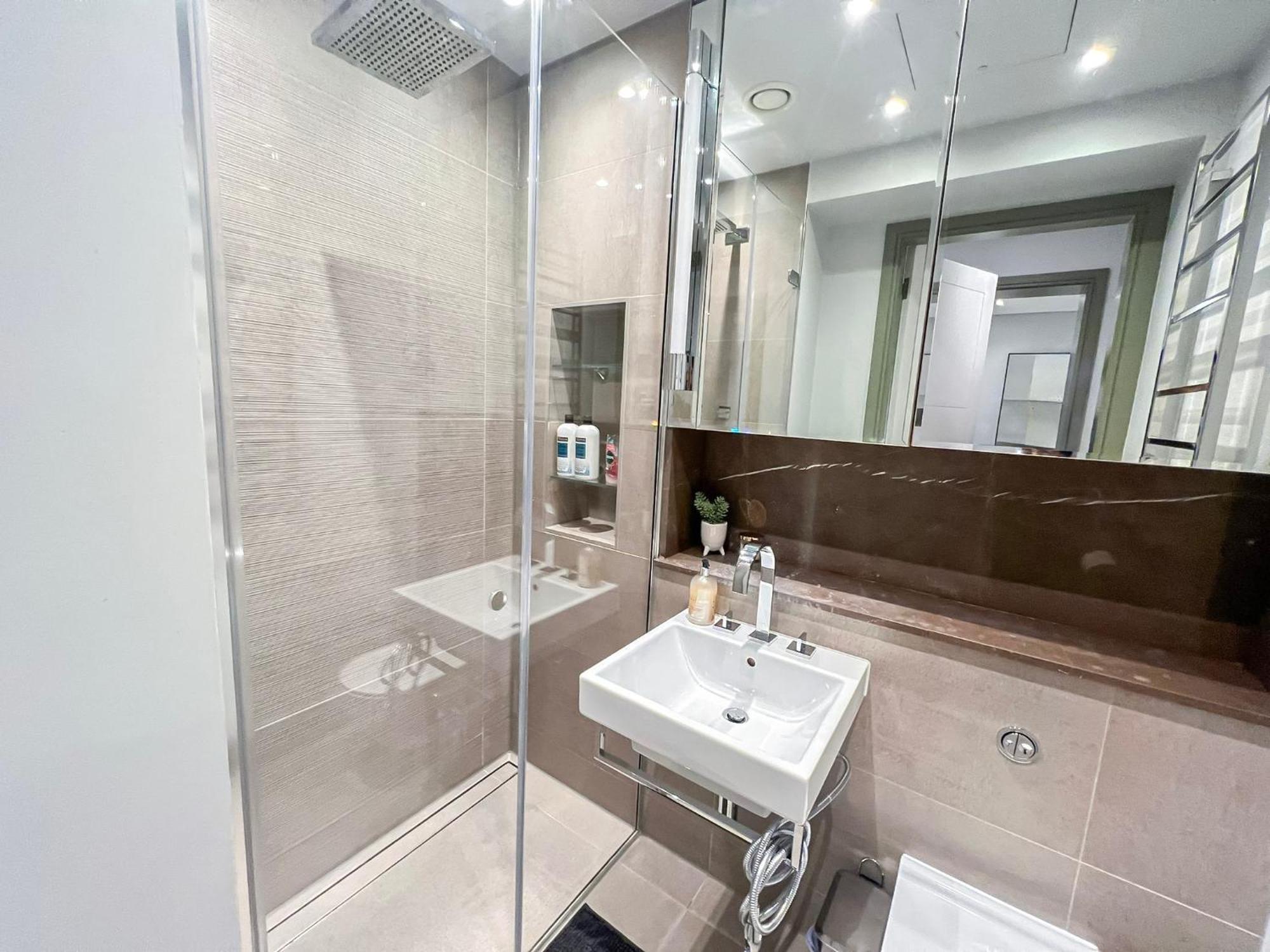 Posh 3 Bedroom Flat With Terrace And Indoor Fireplace In Mayfair, Near Hyde Park Λονδίνο Εξωτερικό φωτογραφία